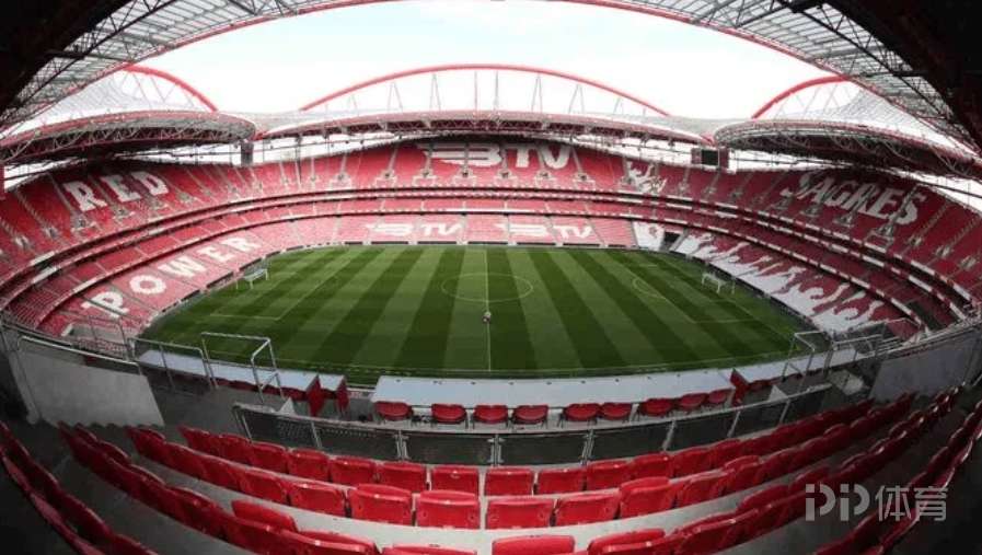 官方：欧冠对阵皇马时球迷种族歧视 本菲卡被罚款4万欧