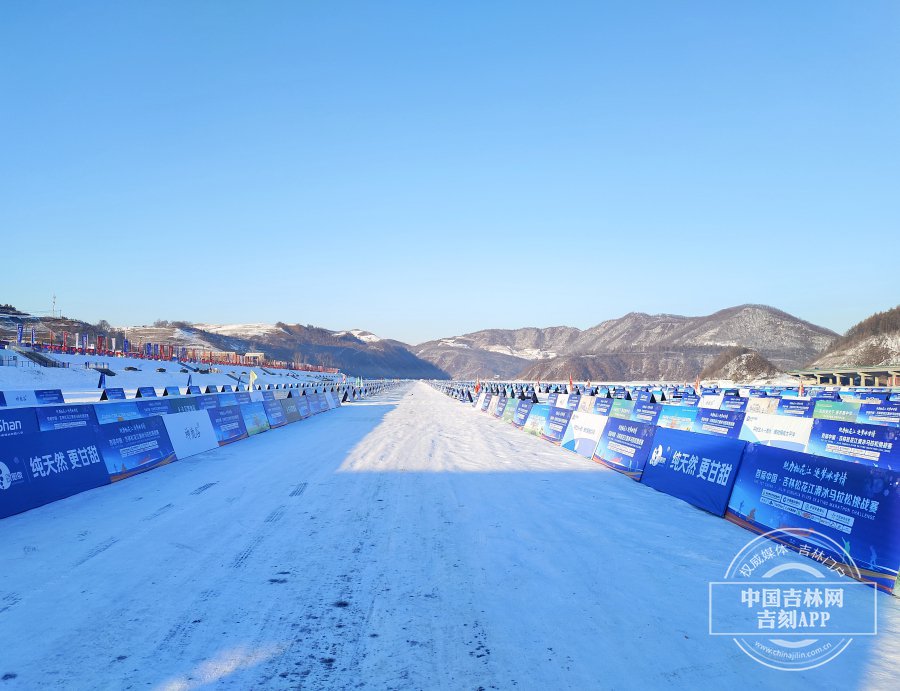 西甲第1轮比赛前瞻：巴萨皇马遭遇客场劲敌，新赛季比赛开始